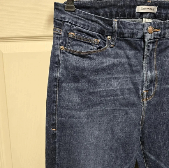 Good American - Good Legs High Rise Jeans in Blue089 Sz14/32 - Picture 15 of 16